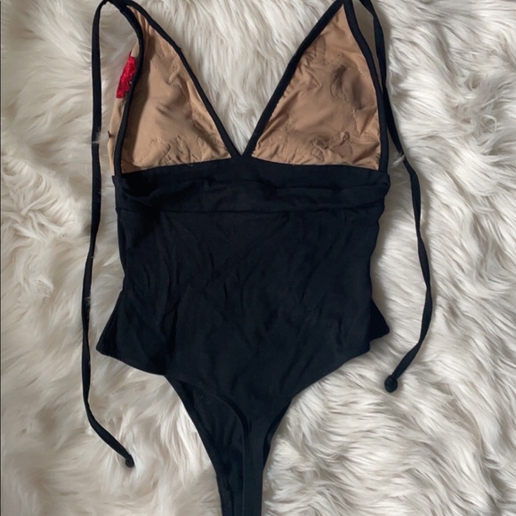 OUT FROM UNDER EMBROIDERED ROSE BODYSUIT - Picture 5 of 5